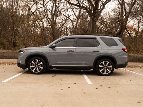 Certified 2025 Honda Pilot Elite image 6