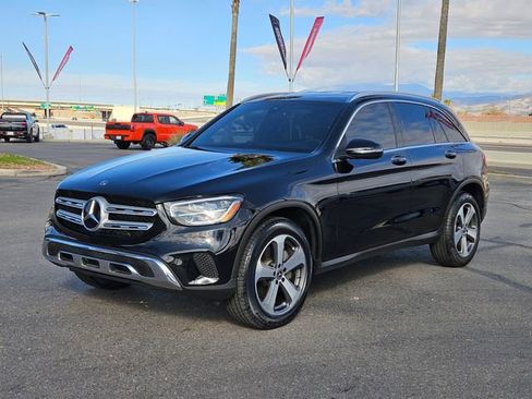 Used 2020 Mercedes-Benz GLC 300 4MATIC image 2
