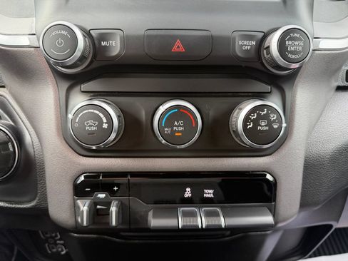 Certified 2021 RAM 1500 Big Horn AWD/4WD image 19