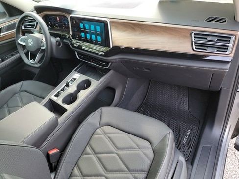 New 2026 Volkswagen Atlas SE image 19
