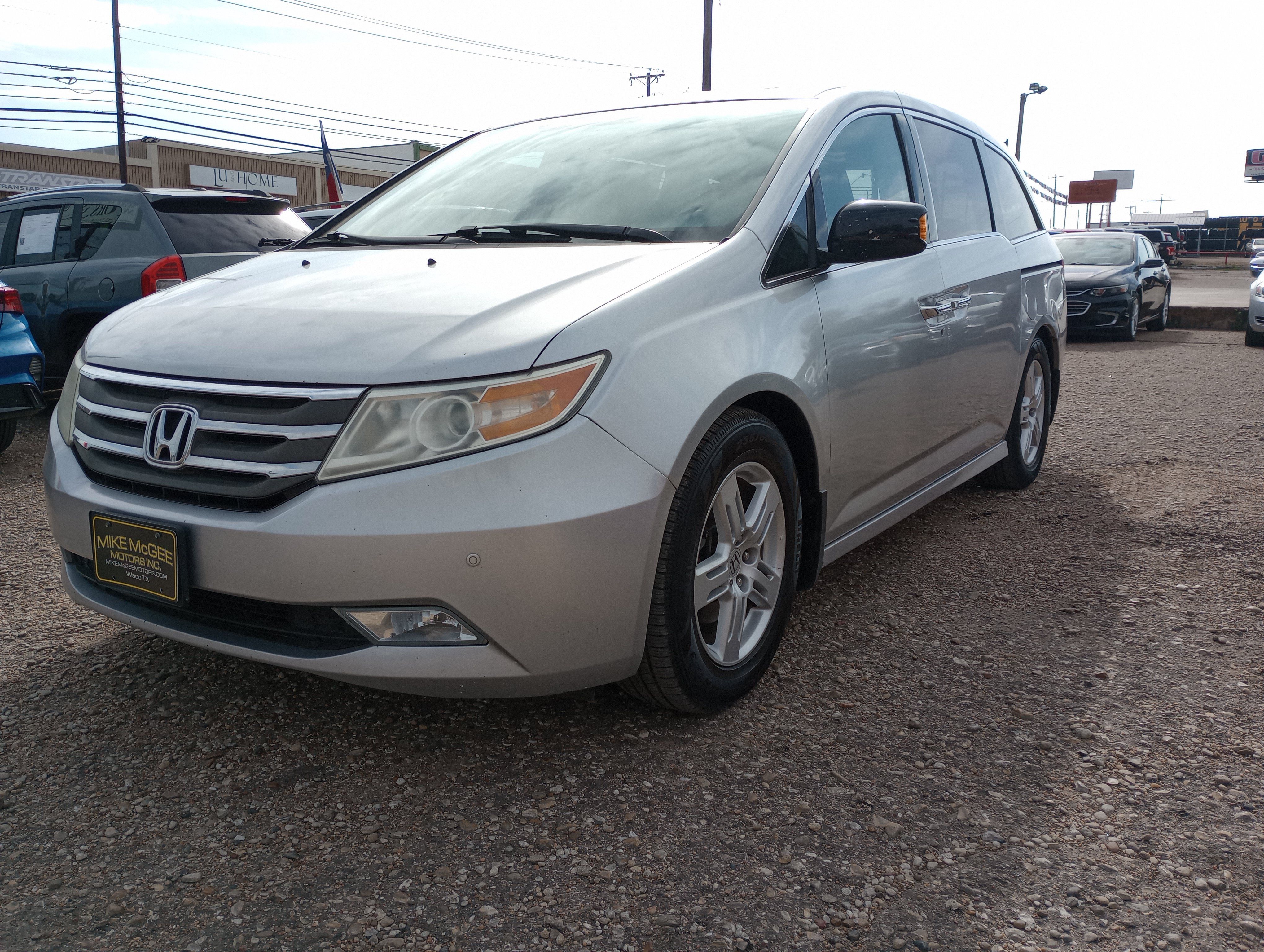 Used 2013 Honda Odyssey Touring image 3