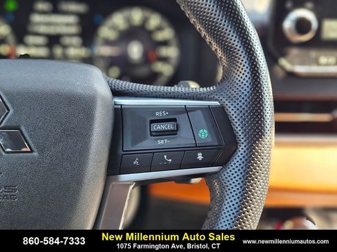 Used 2022 Mitsubishi Outlander GT image 29