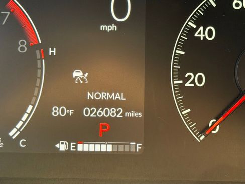 Used 2025 Honda Ridgeline Black Edition image 24