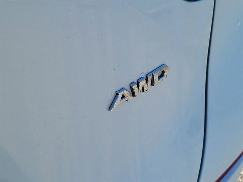 Used 2016 Nissan Murano S image 12