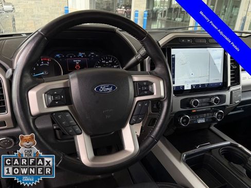 Used 2022 Ford F250 Lariat w/ Black Appearance Package AWD/4WD image 13