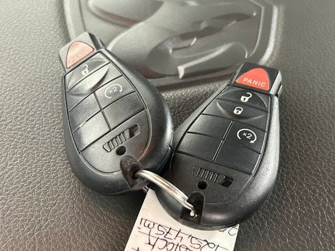 Used 2014 RAM 2500 Big Horn image 32