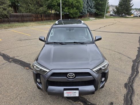 Used 2016 Toyota 4Runner SR5 AWD/4WD image 11