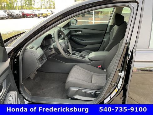 Certified 2025 Honda Accord LX image 27