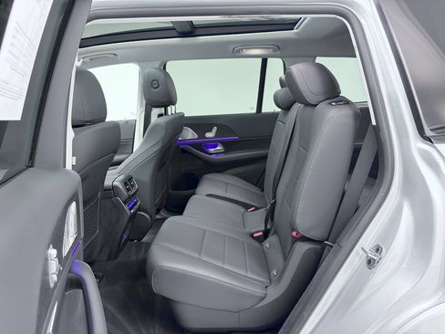Certified 2026 Mercedes-Benz GLS 450 4MATIC image 18