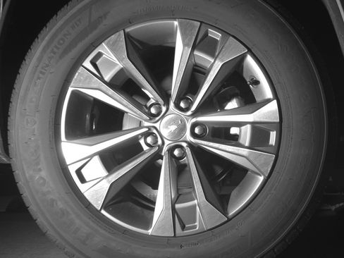 Used 2025 Chevrolet Equinox LT image 15