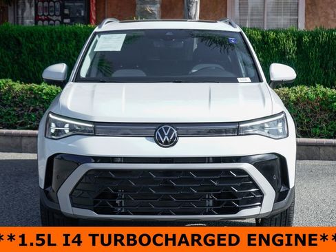 Used 2025 Volkswagen Taos SEL AWD/4WD image 3