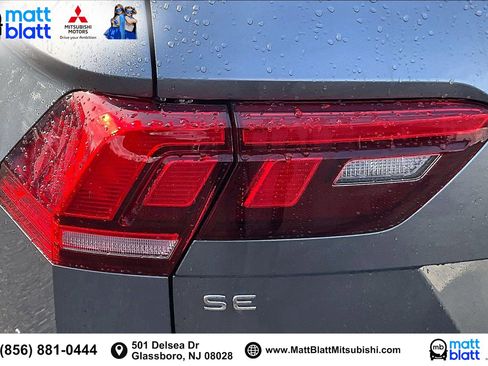 Used 2022 Volkswagen Tiguan SE R-Line image 31