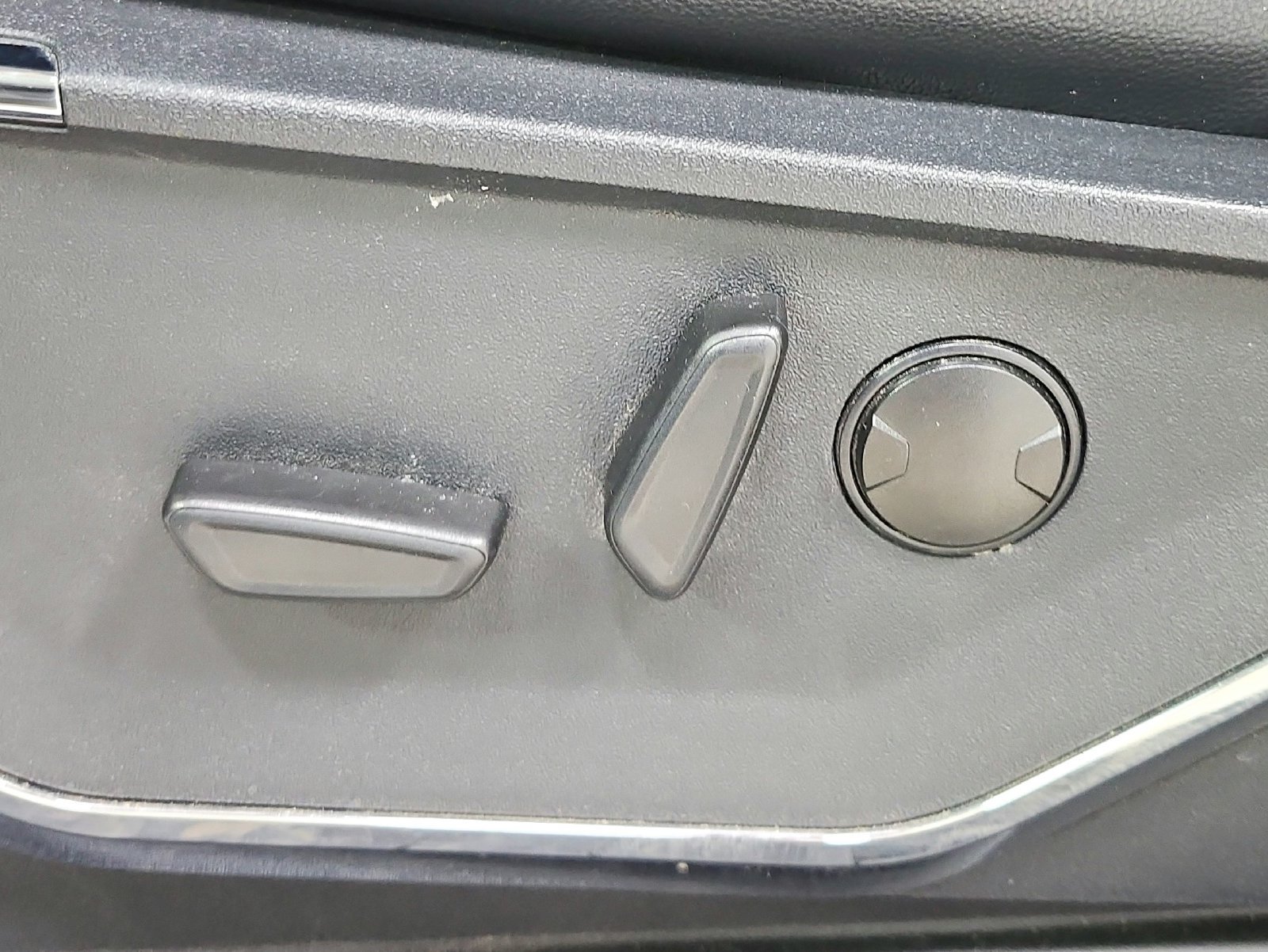 Used 2024 Ford F150 Lariat AWD/4WD image 11