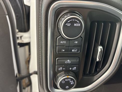 Used 2021 Chevrolet Silverado 1500 LT w/ Convenience Package II AWD/4WD image 33
