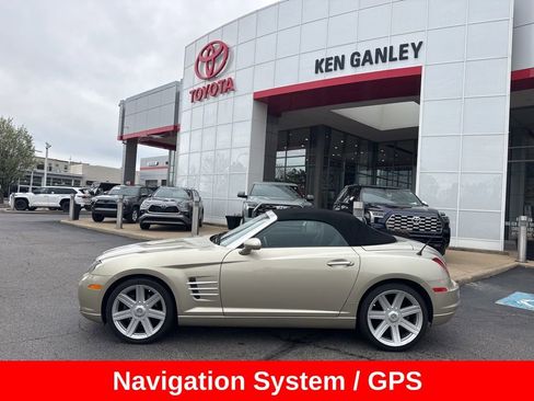 Used 2006 Chrysler Crossfire Limited RWD image 3