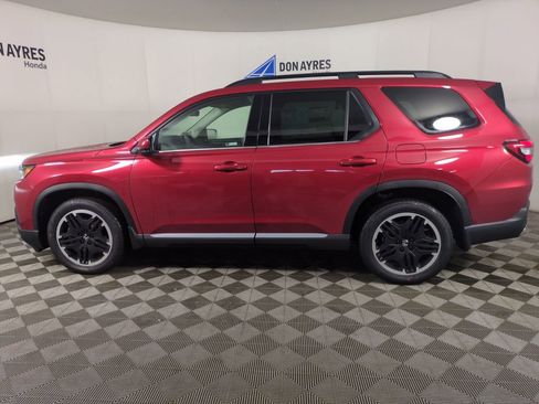 New 2026 Honda Pilot Touring image 2