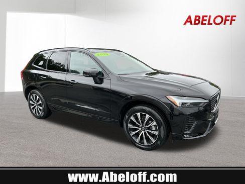Used 2025 Volvo XC60 B5 Core AWD/4WD image 1