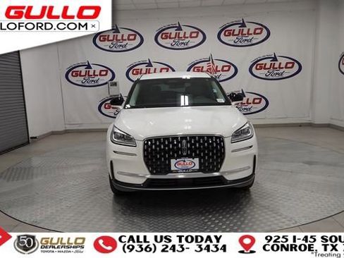 Used 2023 Lincoln Corsair Reserve image 3