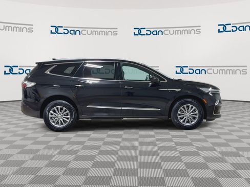 Used 2024 Buick Enclave Essence FWD image 9