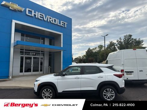 Used 2023 Chevrolet TrailBlazer LS FWD image 6