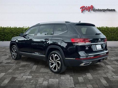 Used 2023 Volkswagen Atlas SEL AWD/4WD image 2