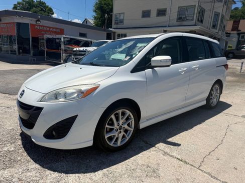 Used 2015 MAZDA MAZDA5 Grand Touring FWD image 2