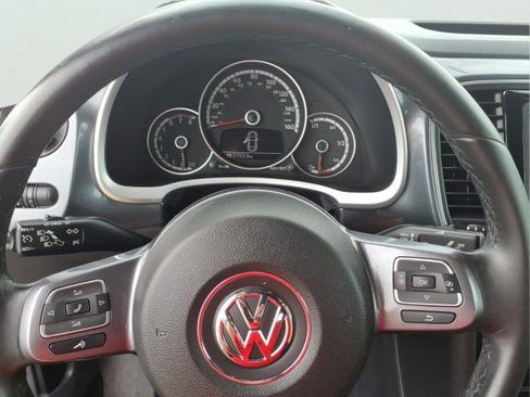 Used 2014 Volkswagen Beetle 1.8T FWD image 10