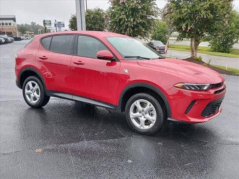 Used 2024 Dodge Hornet GT AWD/4WD image 2