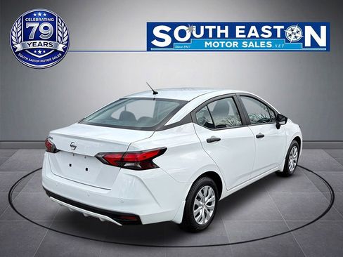 Used 2022 Nissan Versa S image 6