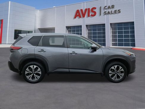 Used 2023 Nissan Rogue SV image 7