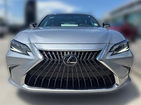 Certified 2024 Lexus ES 350 Ultra Luxury w/ Accessory Package (Z2) FWD image 3