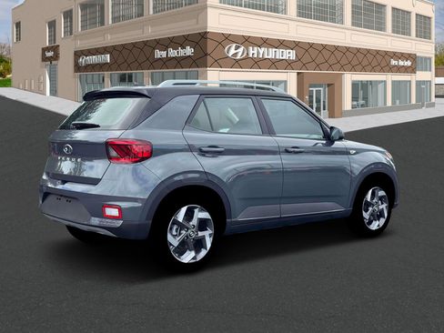 New 2026 Hyundai Venue SEL image 8