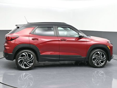 Used 2024 Chevrolet TrailBlazer RS w/ Convenience Package AWD/4WD image 8