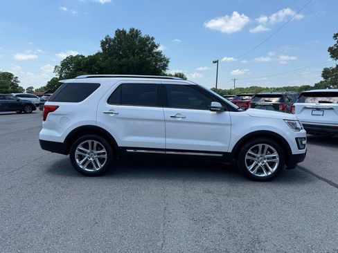Used 2017 Ford Explorer Limited FWD image 7