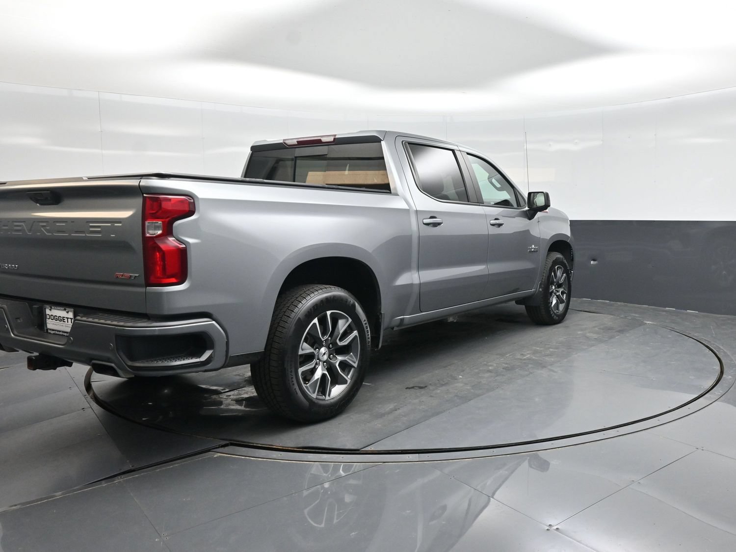 Used 2023 Chevrolet Silverado 1500 RST AWD/4WD image 9