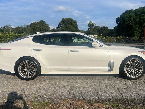 Used 2018 Kia Stinger RWD image 6