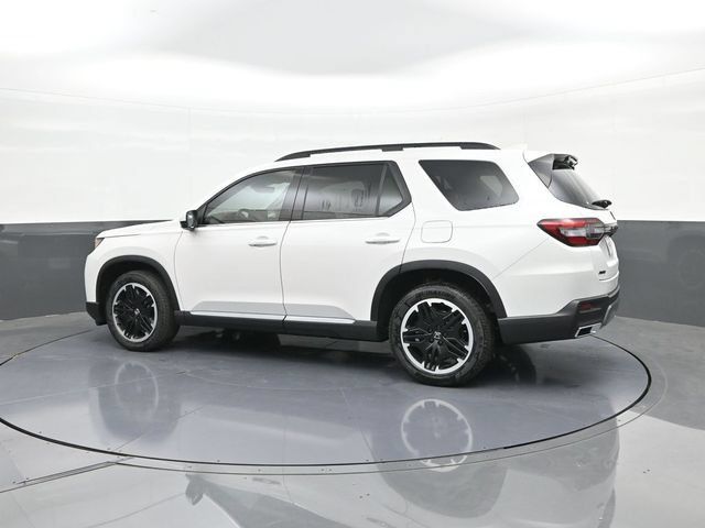 New 2026 Honda Pilot Touring image 5