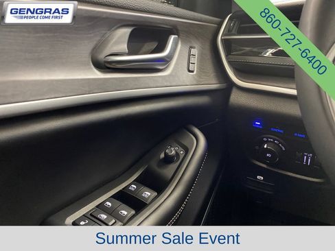Used 2024 Jeep Grand Cherokee Limited 4xe AWD/4WD image 23