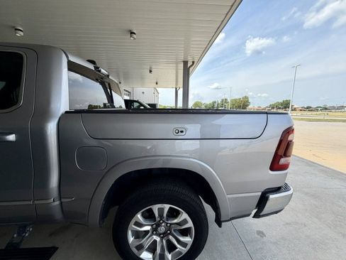 Used 2023 RAM 1500 Limited AWD/4WD image 7