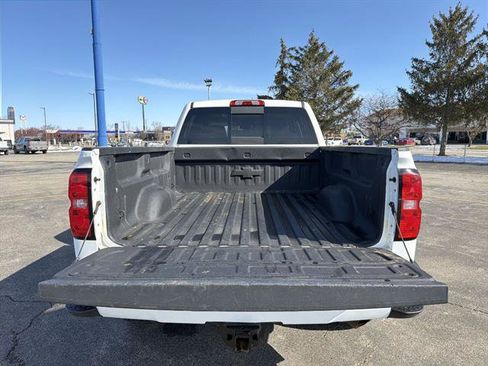 Used 2019 Chevrolet Silverado 2500 High Country image 38