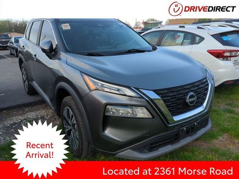 Used 2023 Nissan Rogue SV image 1