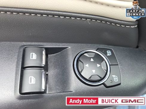 Used 2025 Ford Mustang Premium RWD image 33