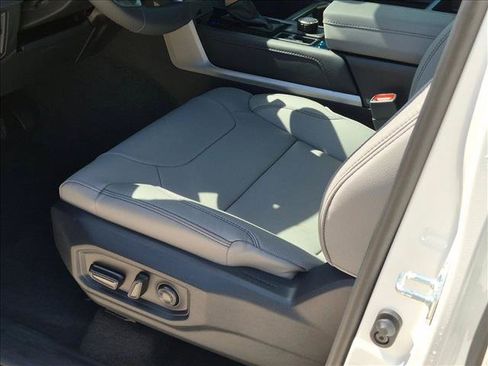 New 2026 Toyota Tundra Limited AWD/4WD image 4
