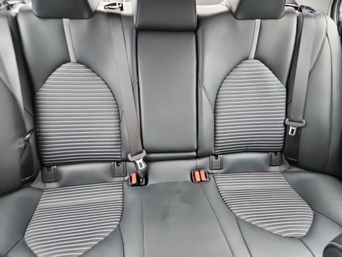 Used 2018 Toyota Camry SE image 20