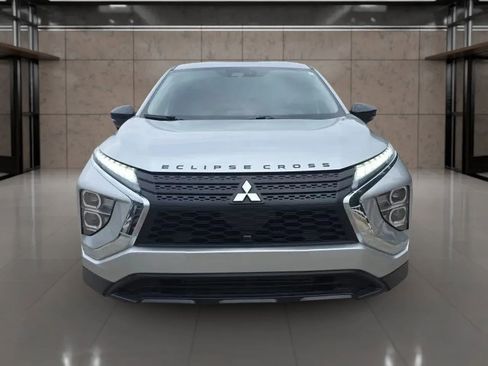 Used 2023 Mitsubishi Eclipse Cross LE AWD/4WD image 4