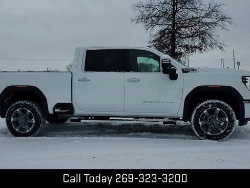 New 2026 GMC Sierra 2500 SLT w/ SLT Premium Package image 7