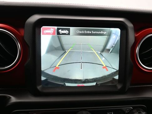 Used 2022 Jeep Wrangler Unlimited Rubicon w/ Dual Top Group image 19