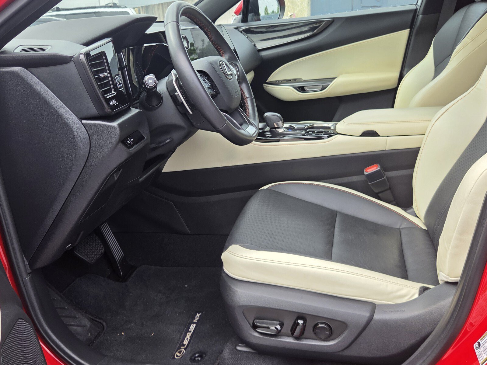 Used 2024 Lexus NX 250 FWD w/ Cold Area Package image 11