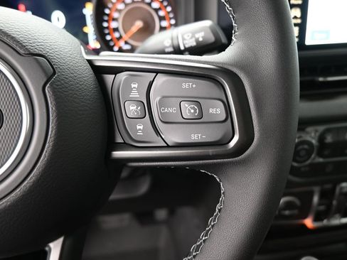 New 2026 Jeep Gladiator Sport AWD/4WD image 28