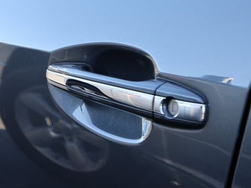 Used 2023 Subaru Outback Touring w/ Popular Package #2 image 23